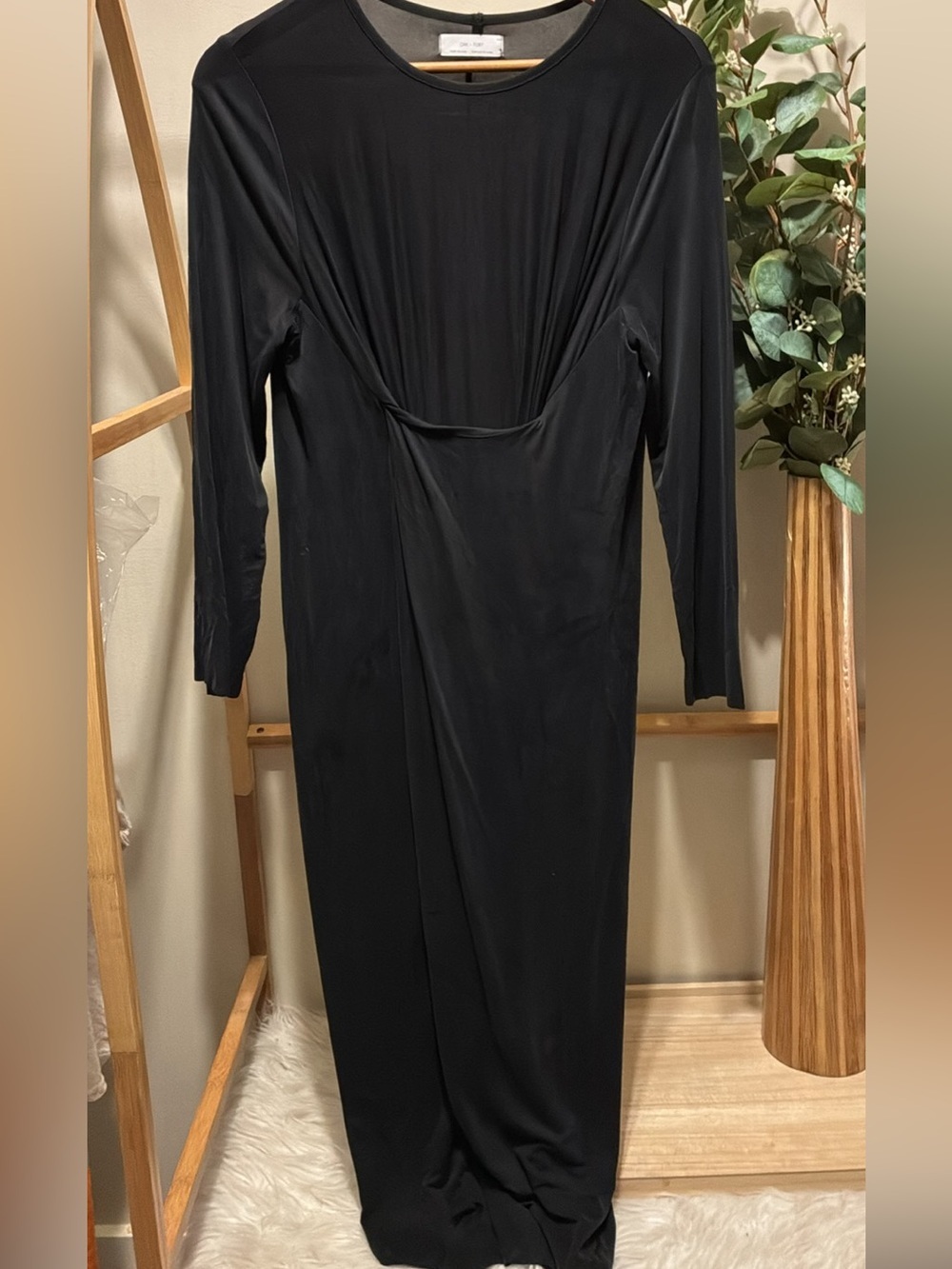 Oak & Fort Maxi Ruched Waist Long Sleeve Body Forming Dress a114